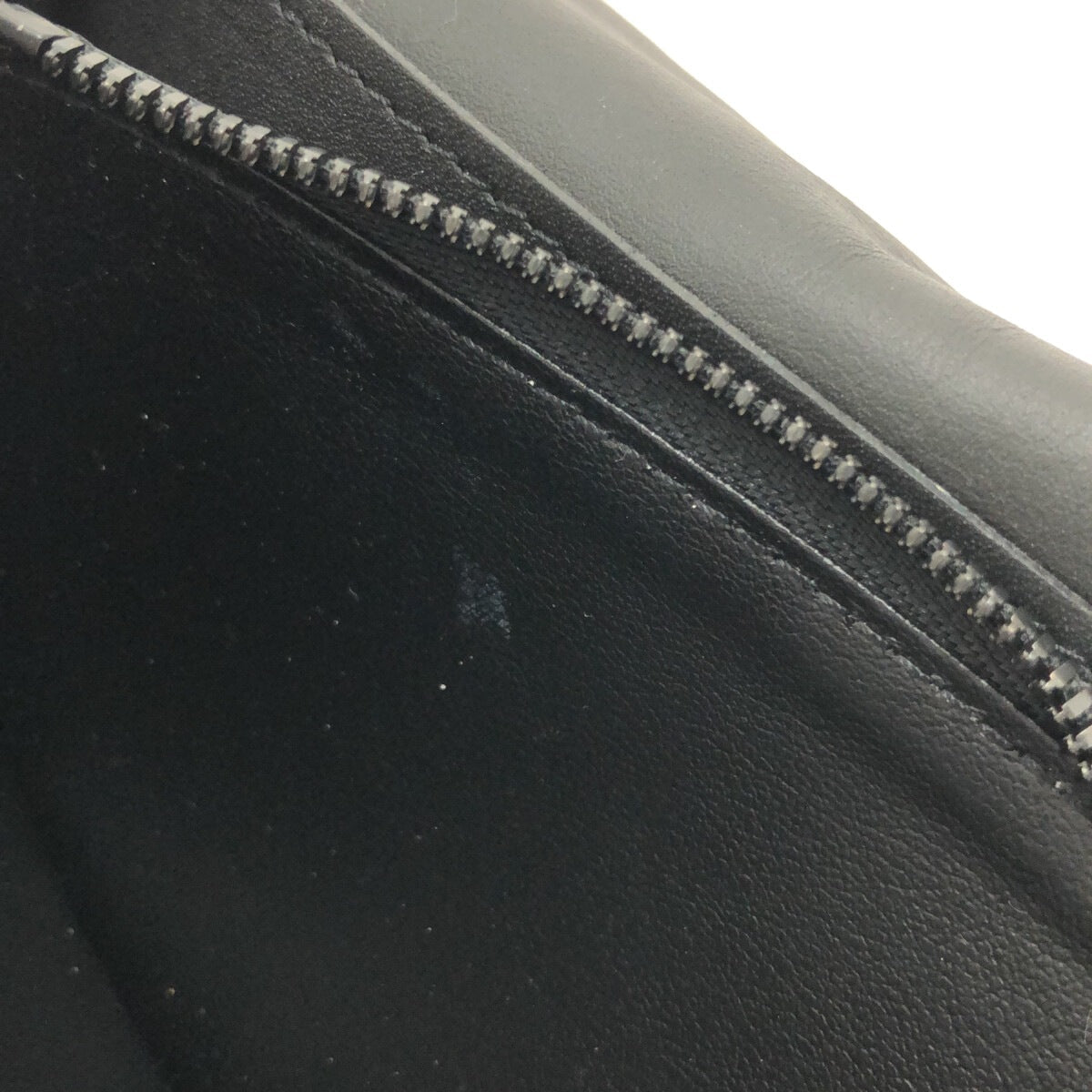 Louis Vuitton Portefeuille Brazza Shadow