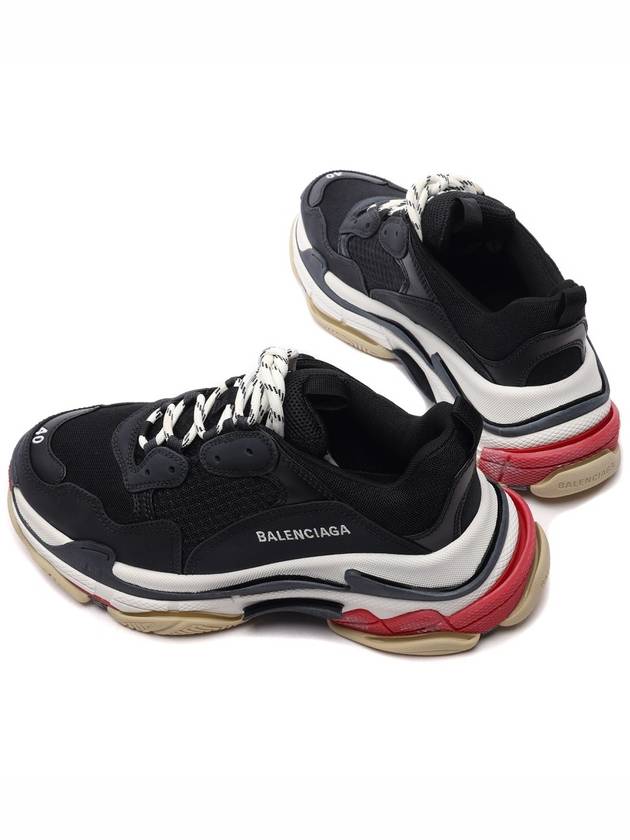 Luxury Balenciaga Triple S Low Top Sneakers Black