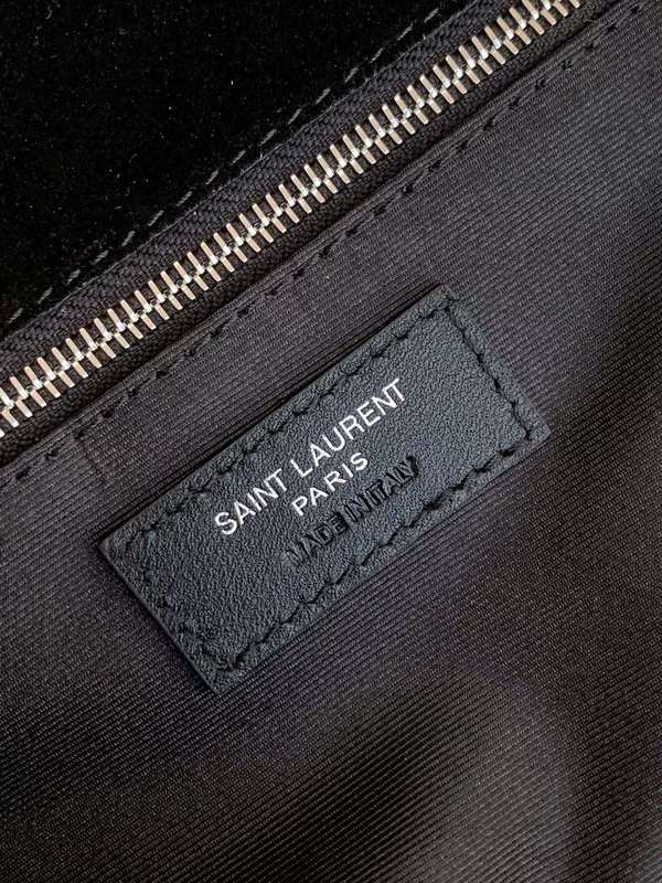 Yves Saint Laurent - Bags - The Wells Bags 434