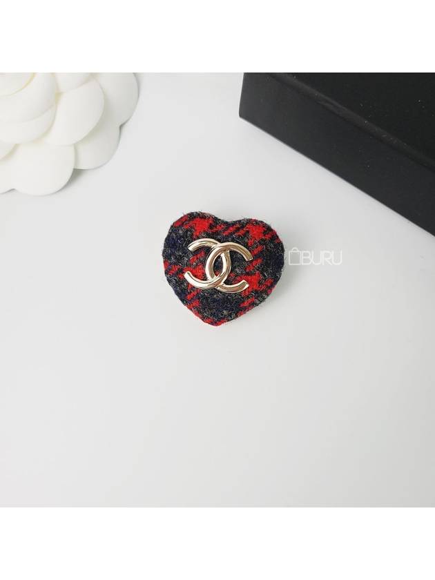 CC Logo Heart Check Tweed Brooch Red Chanel