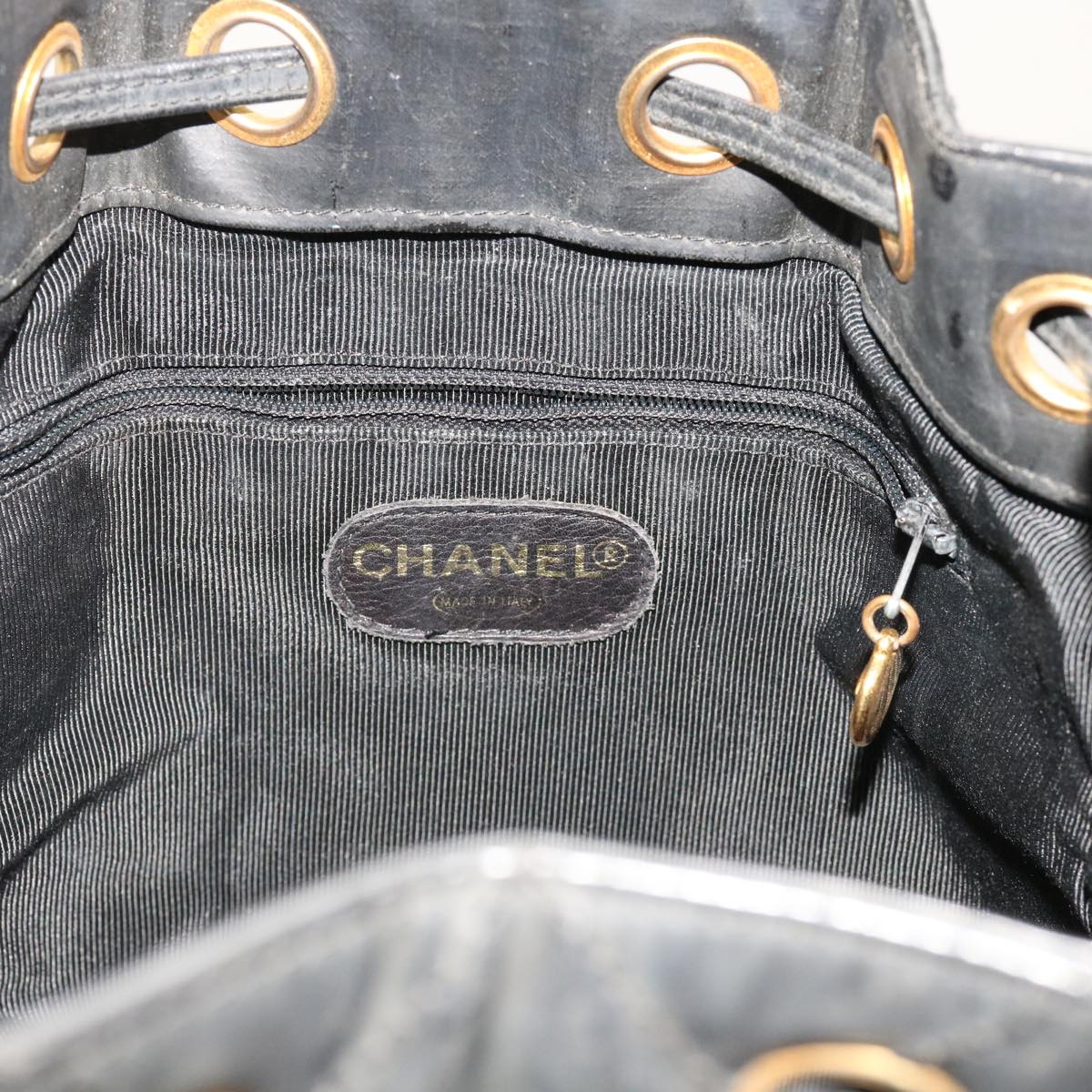 Top Quality Chanel Matelasse Shoulder Bag Patent leather Black CC Auth bs10560