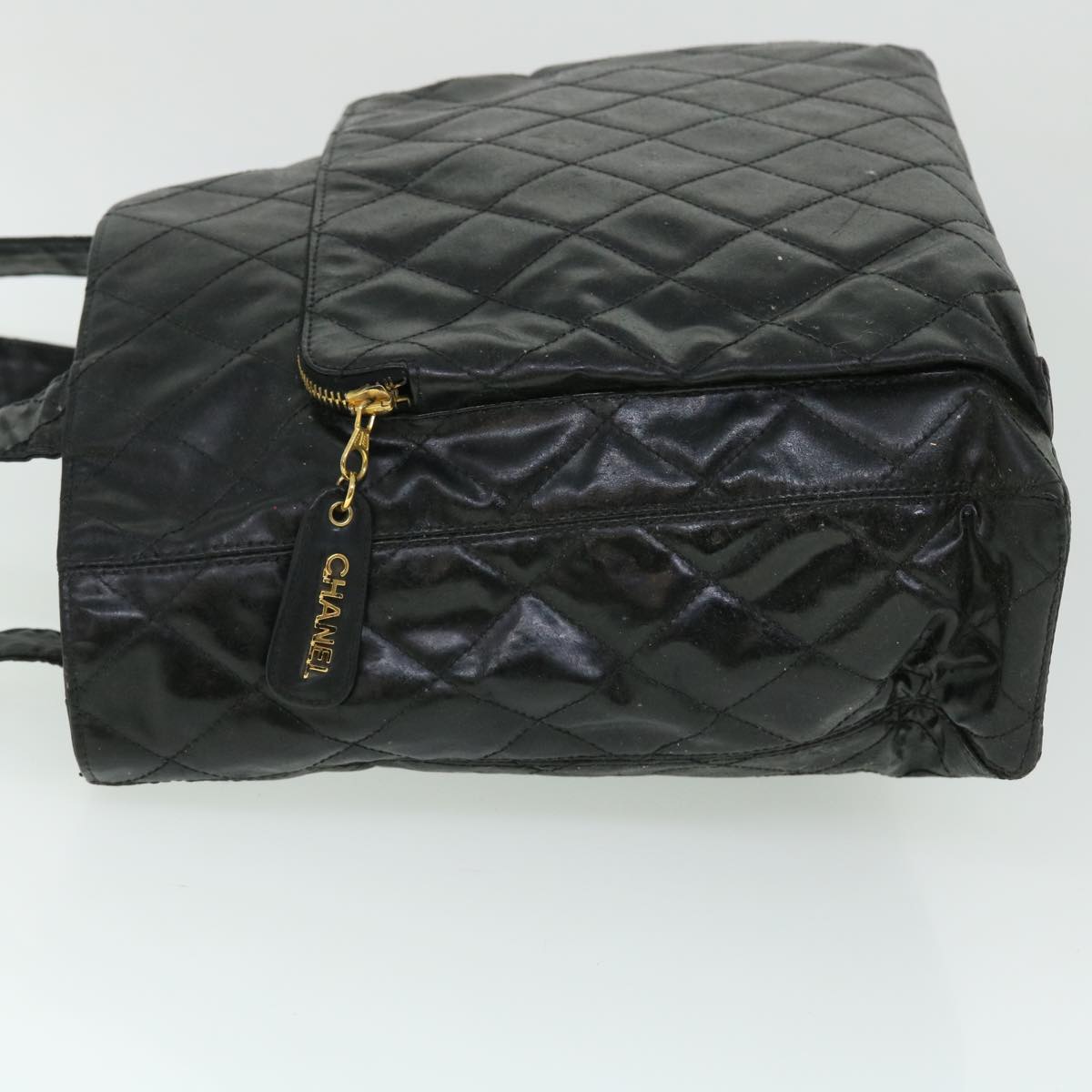 CHANEL Matelasse Shoulder Bag Patent leather Black CC Auth bs7586