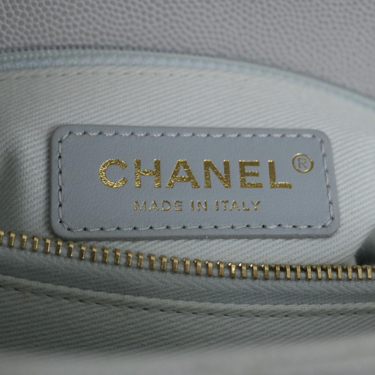 Top Quality Chanel Matelasse Chain Shoulder Hand Bag Caviar Skin 2way White CC Auth bs910A