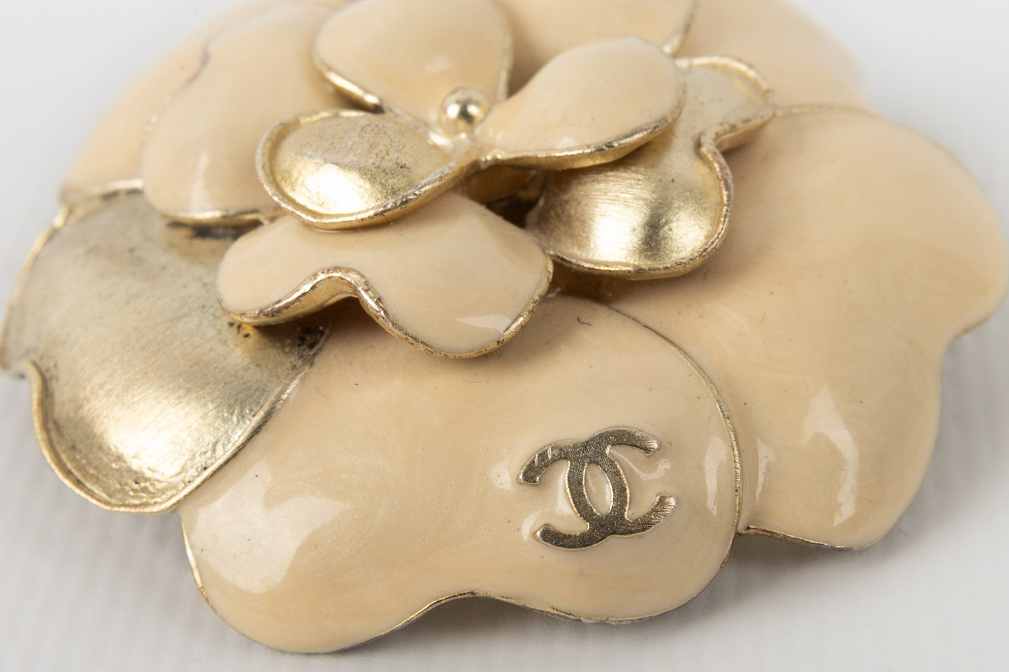 Broche camélia Chanel 2007