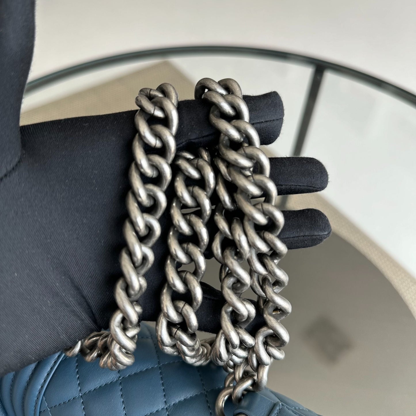 *Calfskin, Like New* Boy Small 20CM Quilted Leboy Calfskin Dark Blue No 26