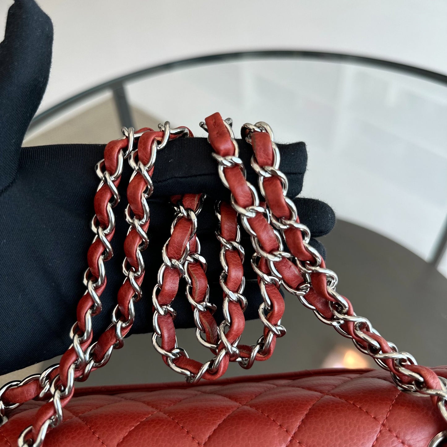 *Caviar* Caviar Medium 25CM Quilted Red SHW No 14