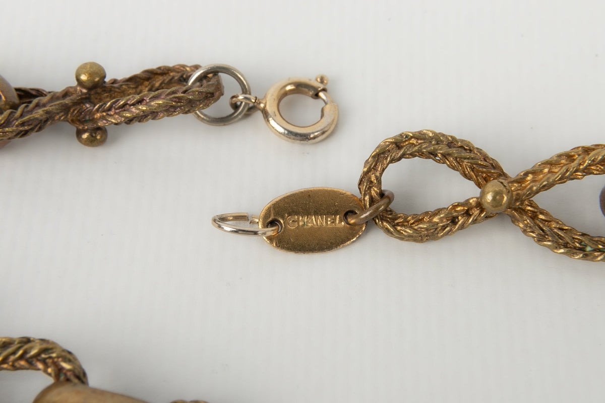 Collier doré Chanel 1950-60