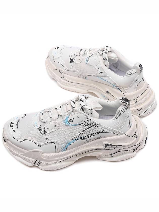 Luxury Balenciaga Triple S Sketch All Over Logo Low Top Sneakers White