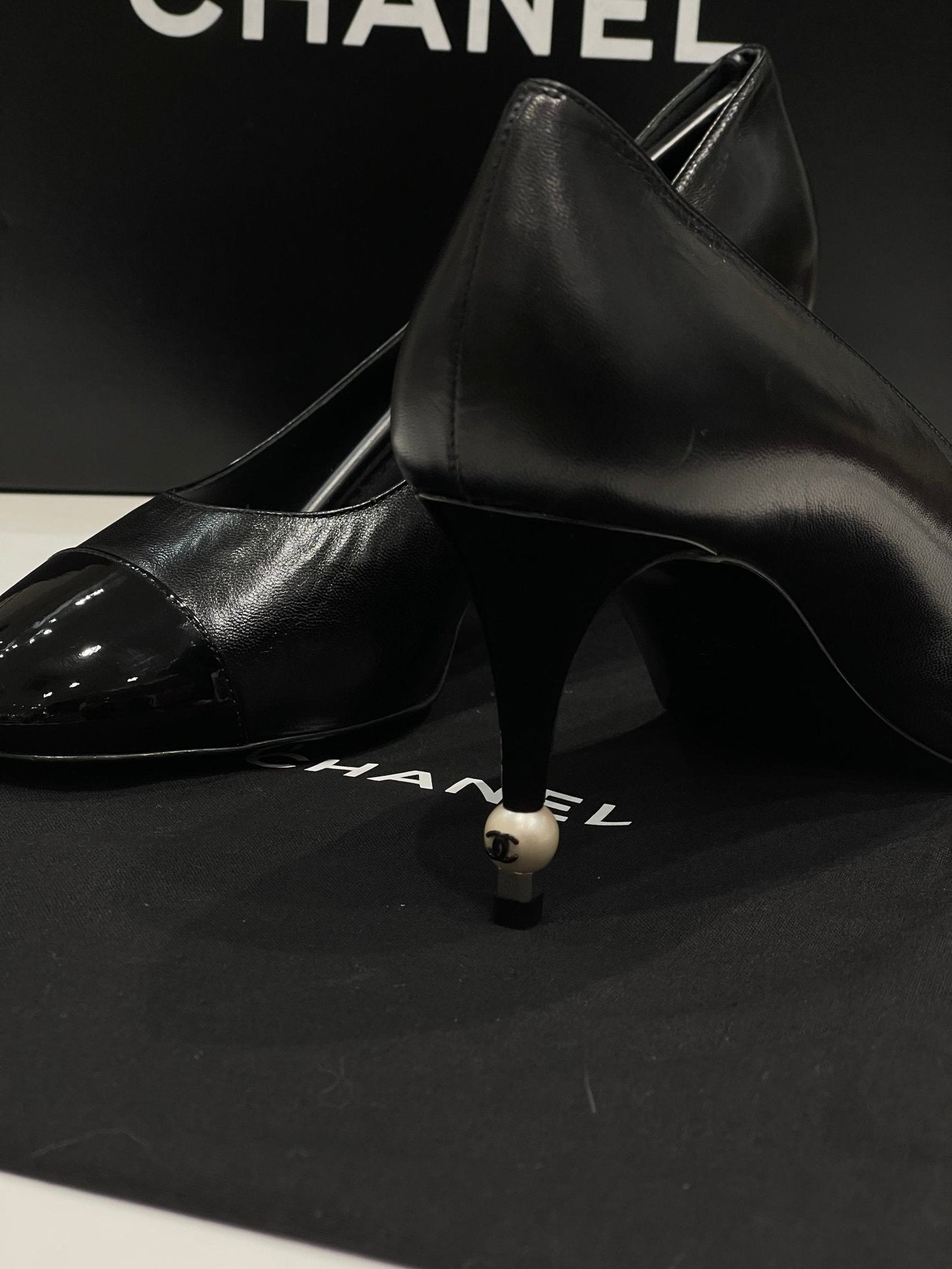 Chanel - Escarpins noirs T38