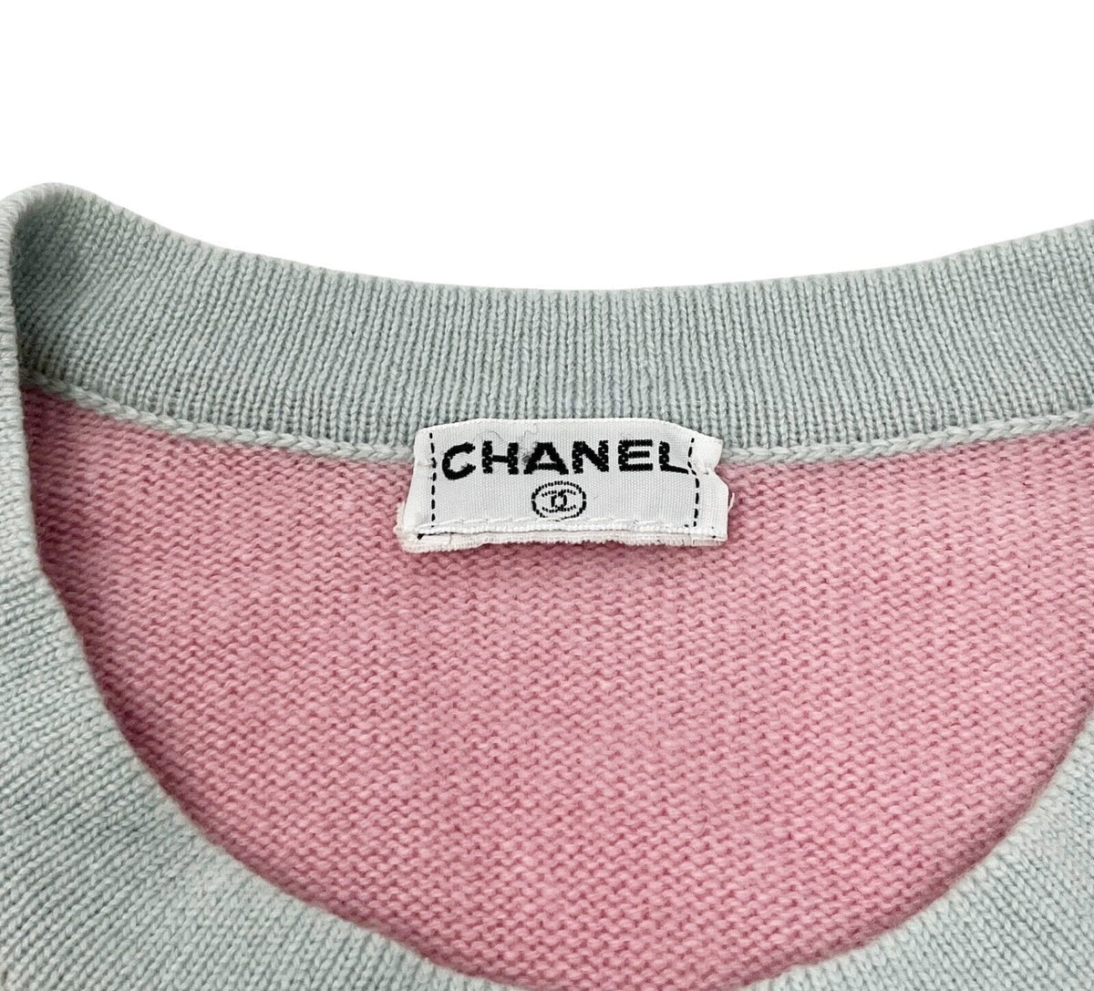 CHANEL Vintage CC Logo Cardigan Sweater Top Button Pink Blue Cashmere