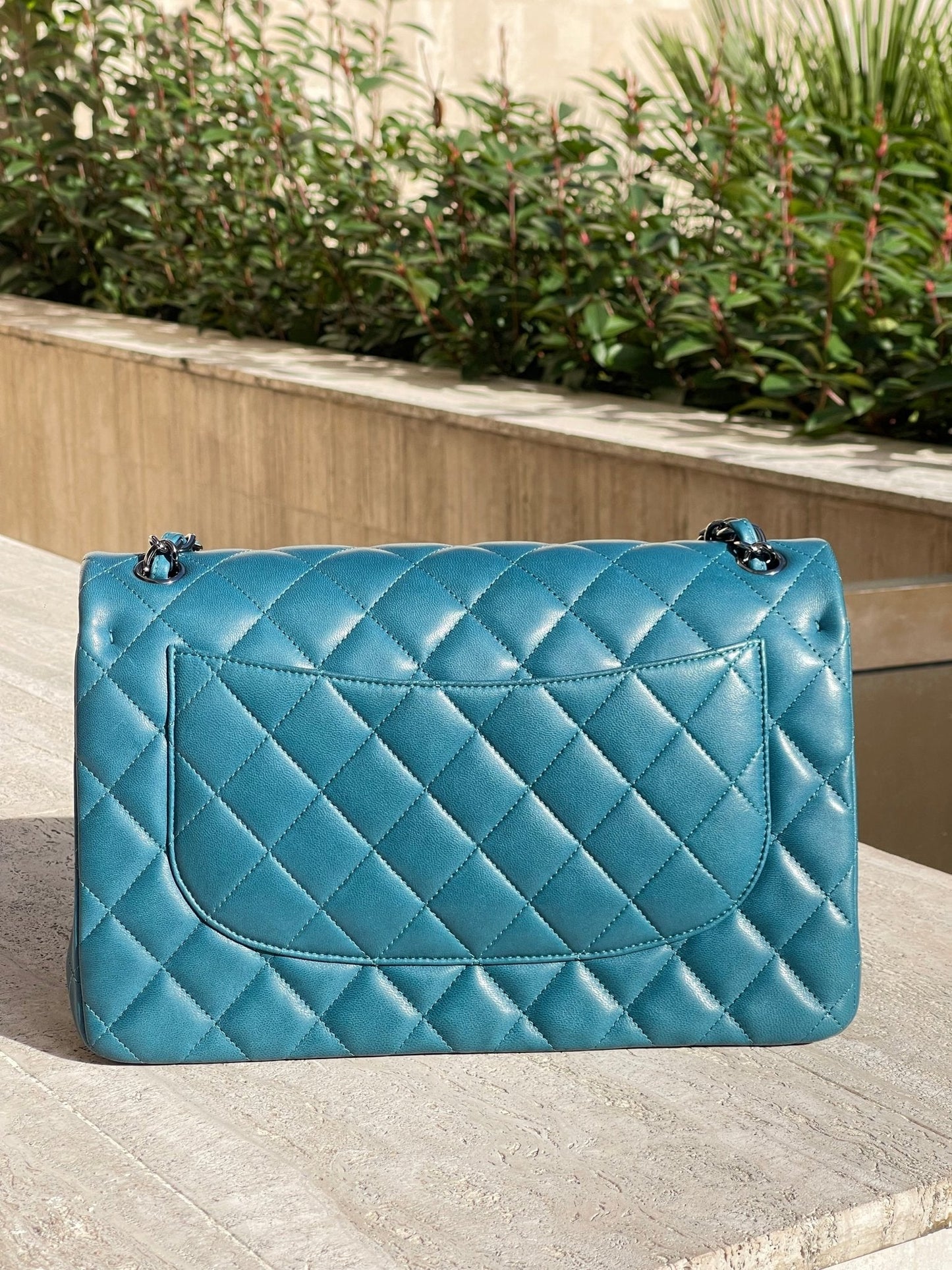 Chanel - Sac classique Jumbo bleu canard