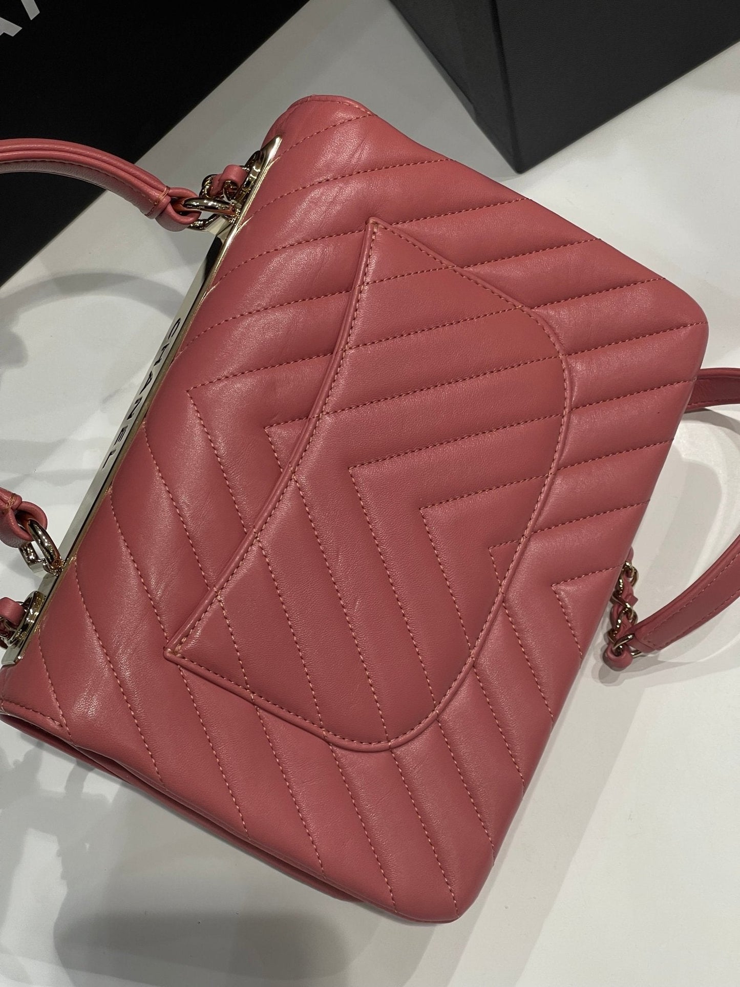 Chanel - Sac Coco Trendy vieux rose