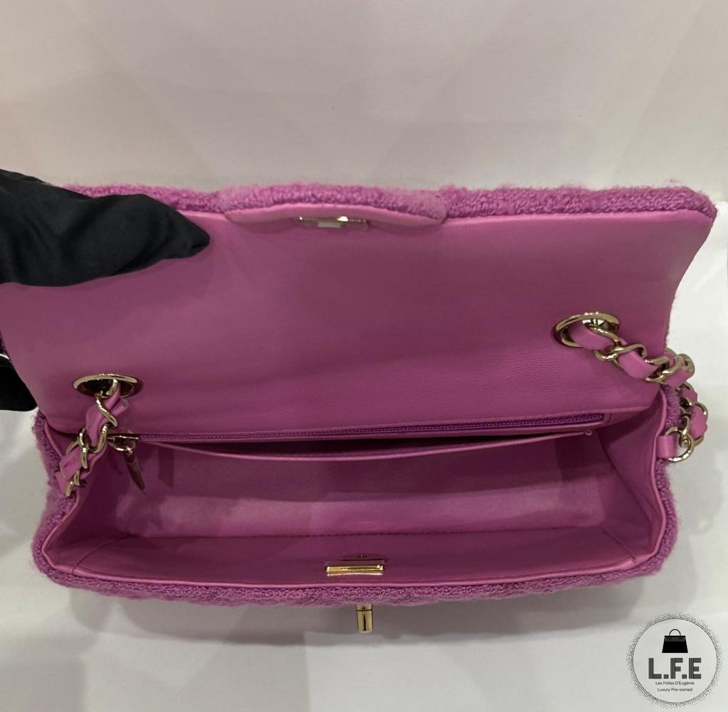 Chanel - Timeless Mini 20