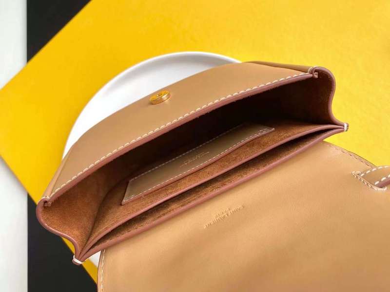 Yves Saint Laurent - Bags - The Wells Bags 170