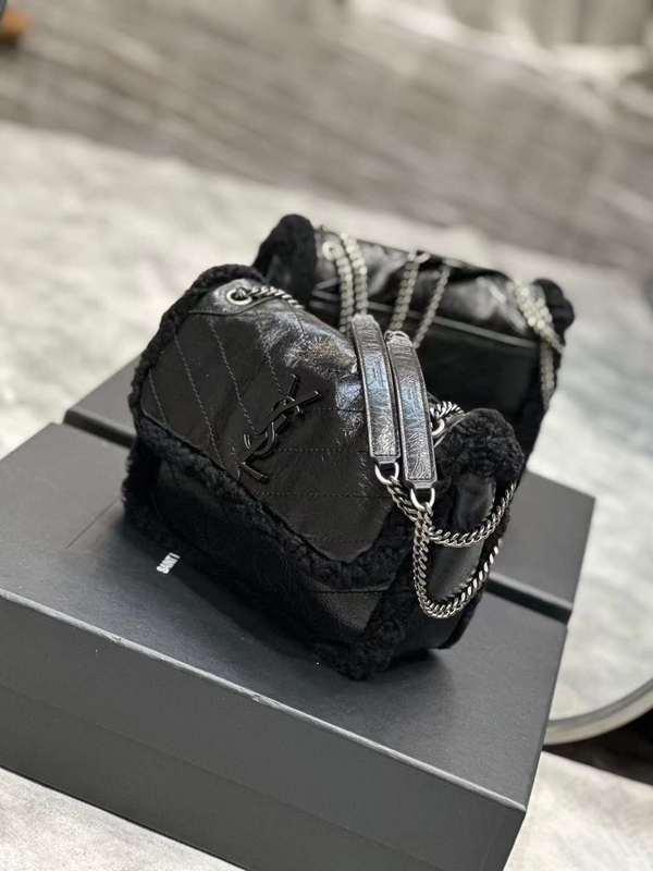 Yves Saint Laurent - Bags - The Wells Bags 534