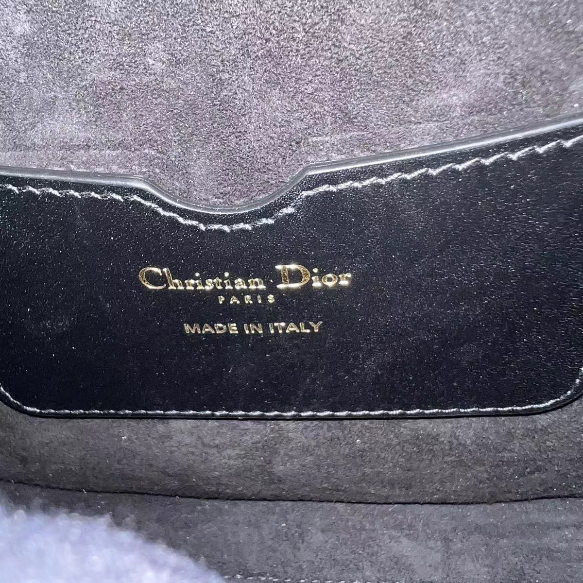 Bobby Medium Smooth Calfskin Black GHW