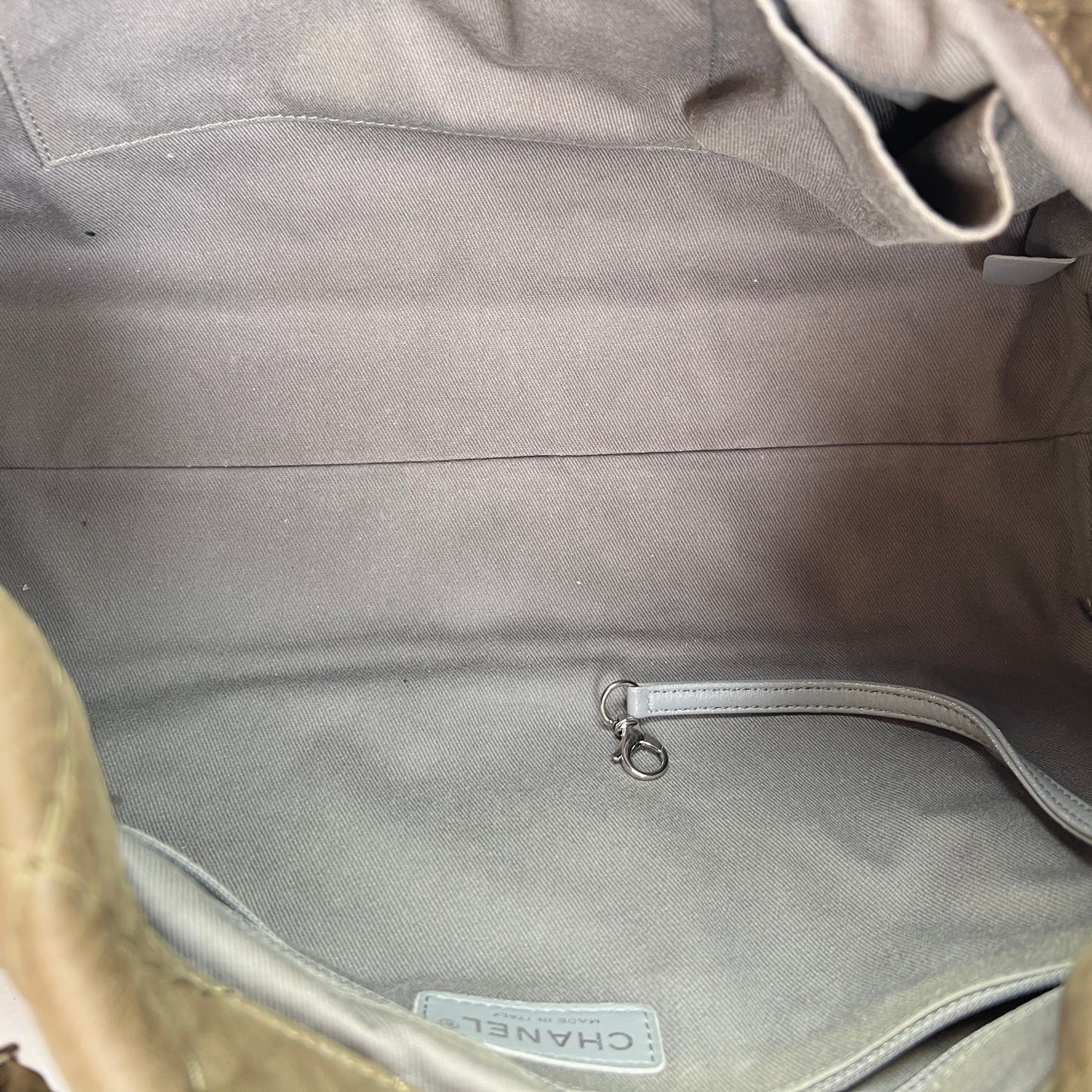 Quilted Chain Brown Shoulder Bag in, Silver hardware