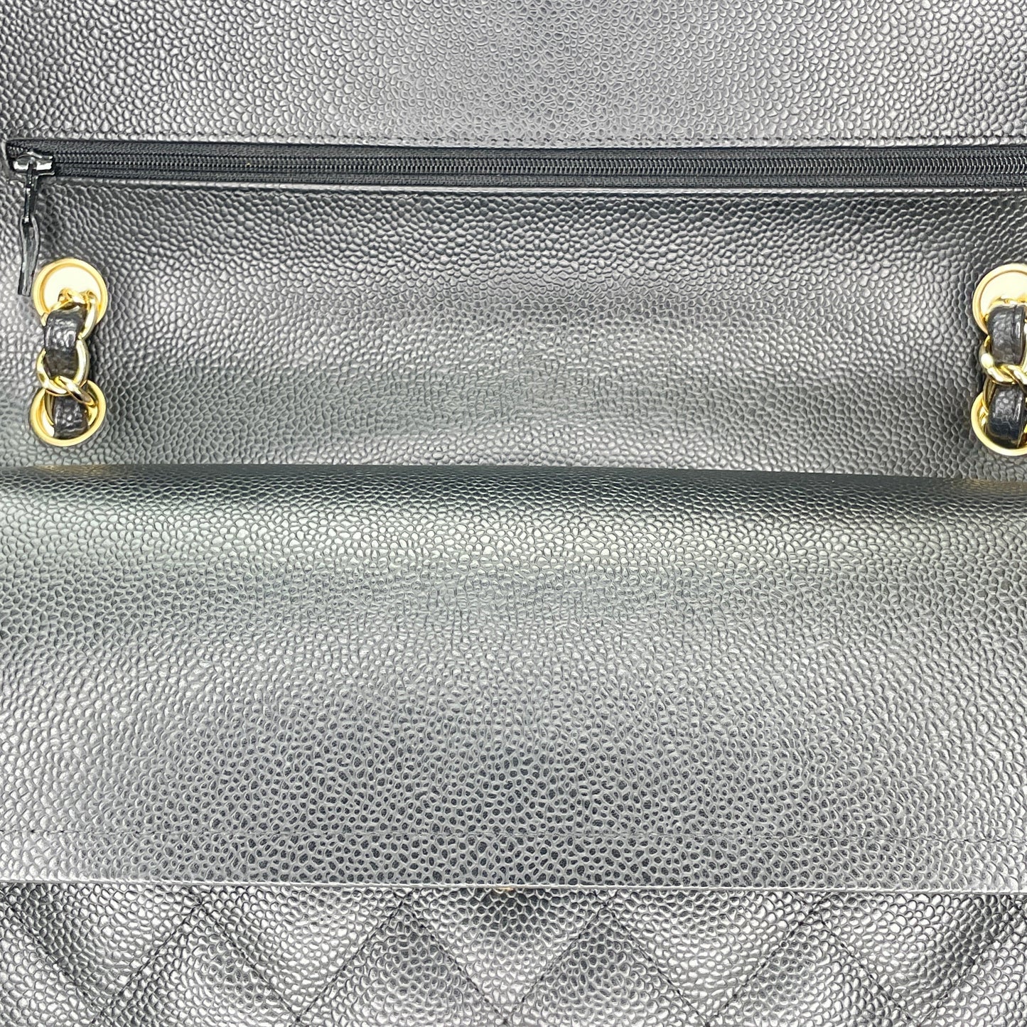 Classic Double Flap Jumbo Black Shoulder Bag in Caviar Leather, Gold hardware