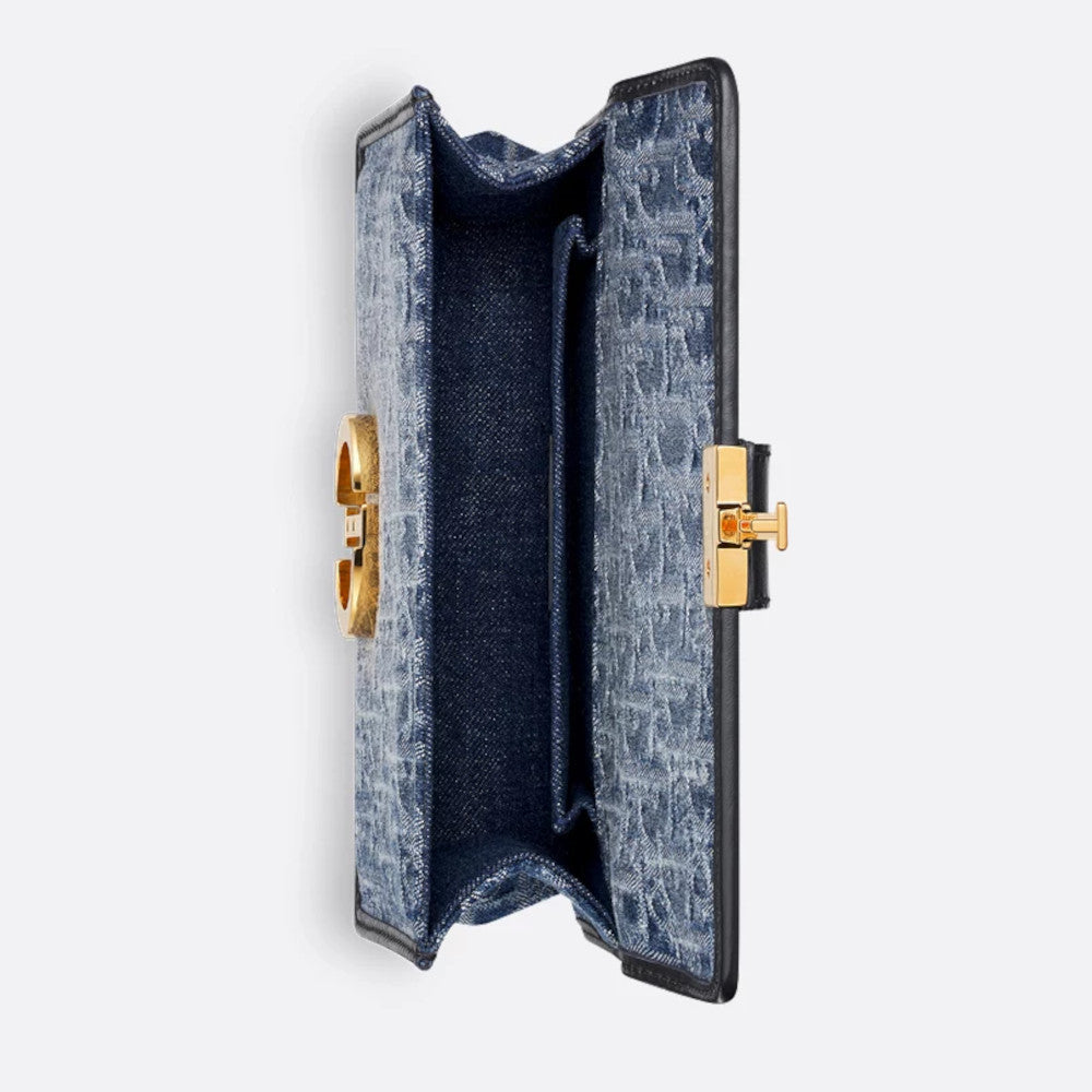 30 Montaigne Bag with Chain