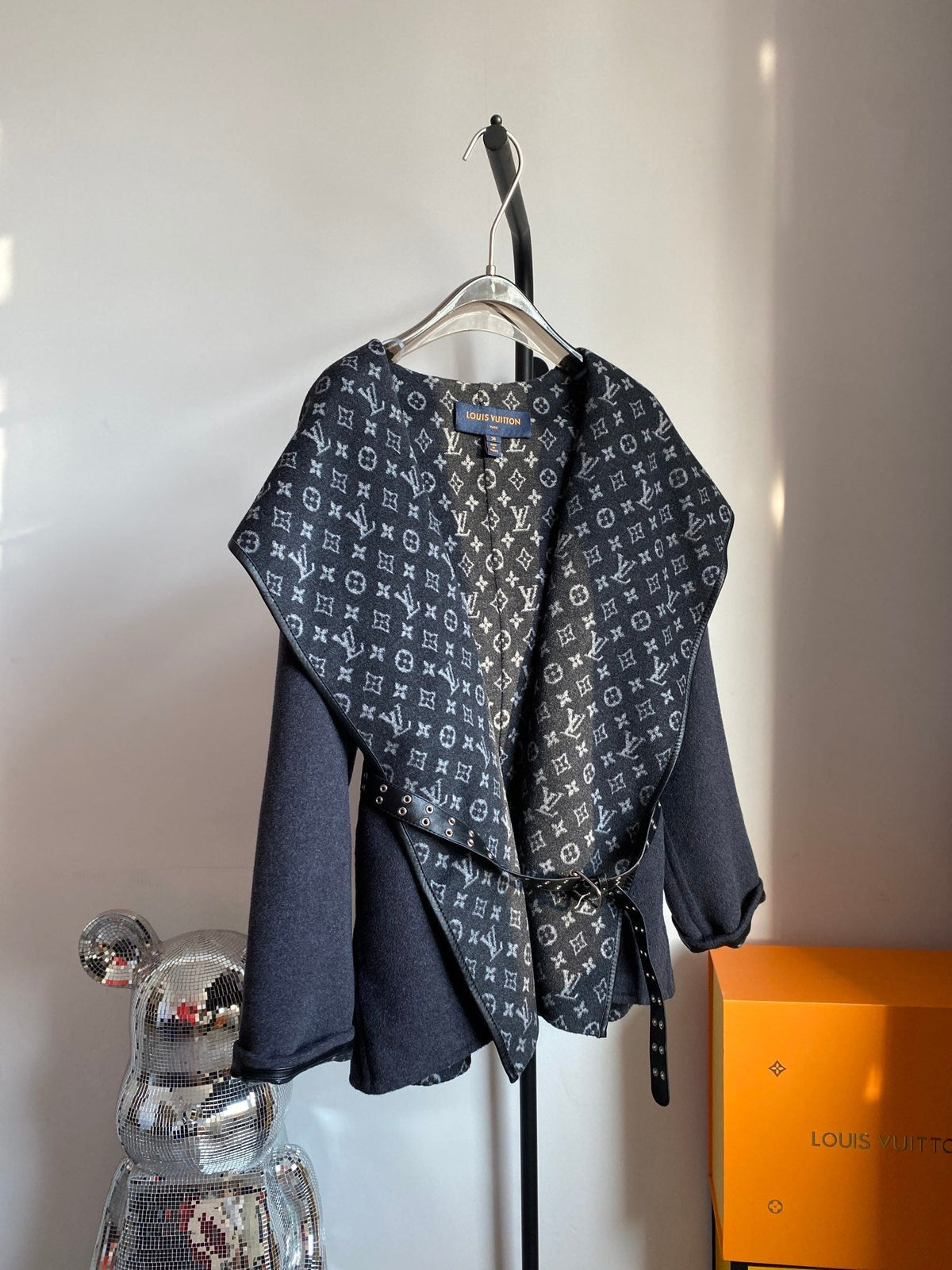Luxury Louis Vuitton Wrap Coat 025