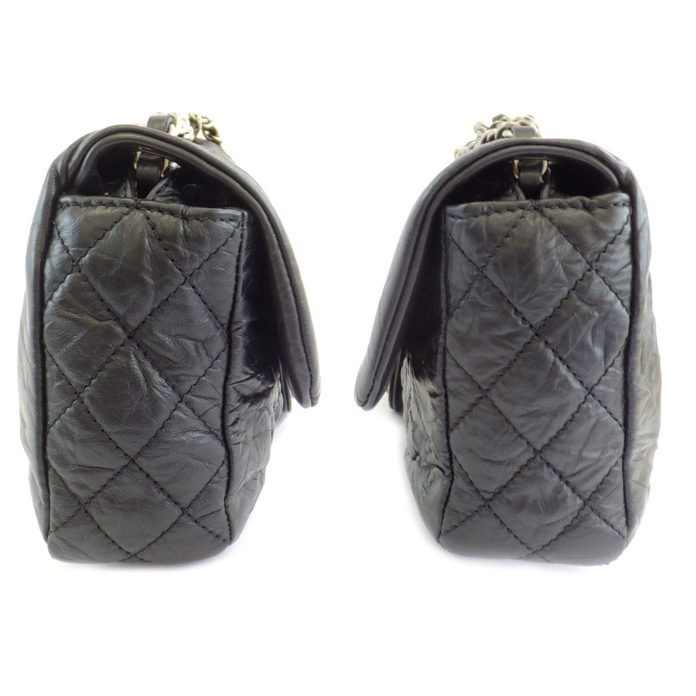 CHANEL Chanel Matrasse W Chain Flap Shoulder Bag Vintage Processing Black Metal Red Background