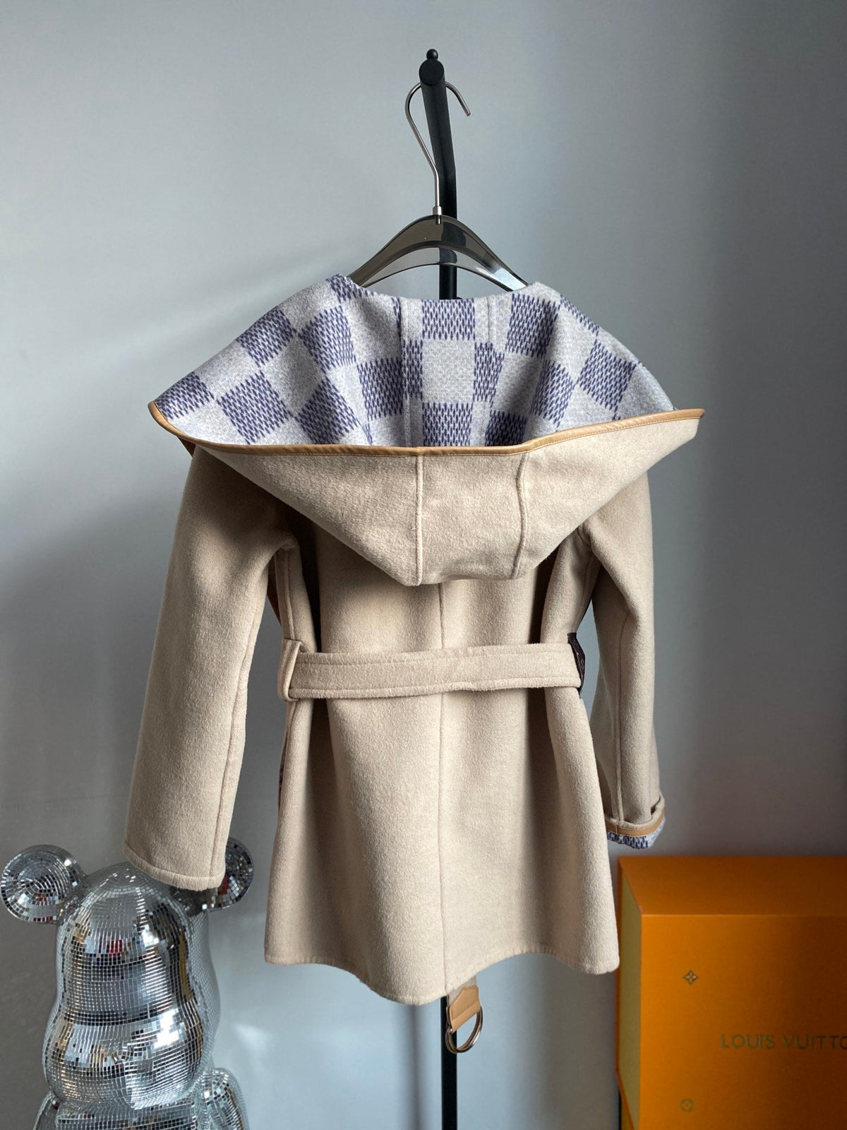 Luxury Louis Vuitton Wrap Coat 026