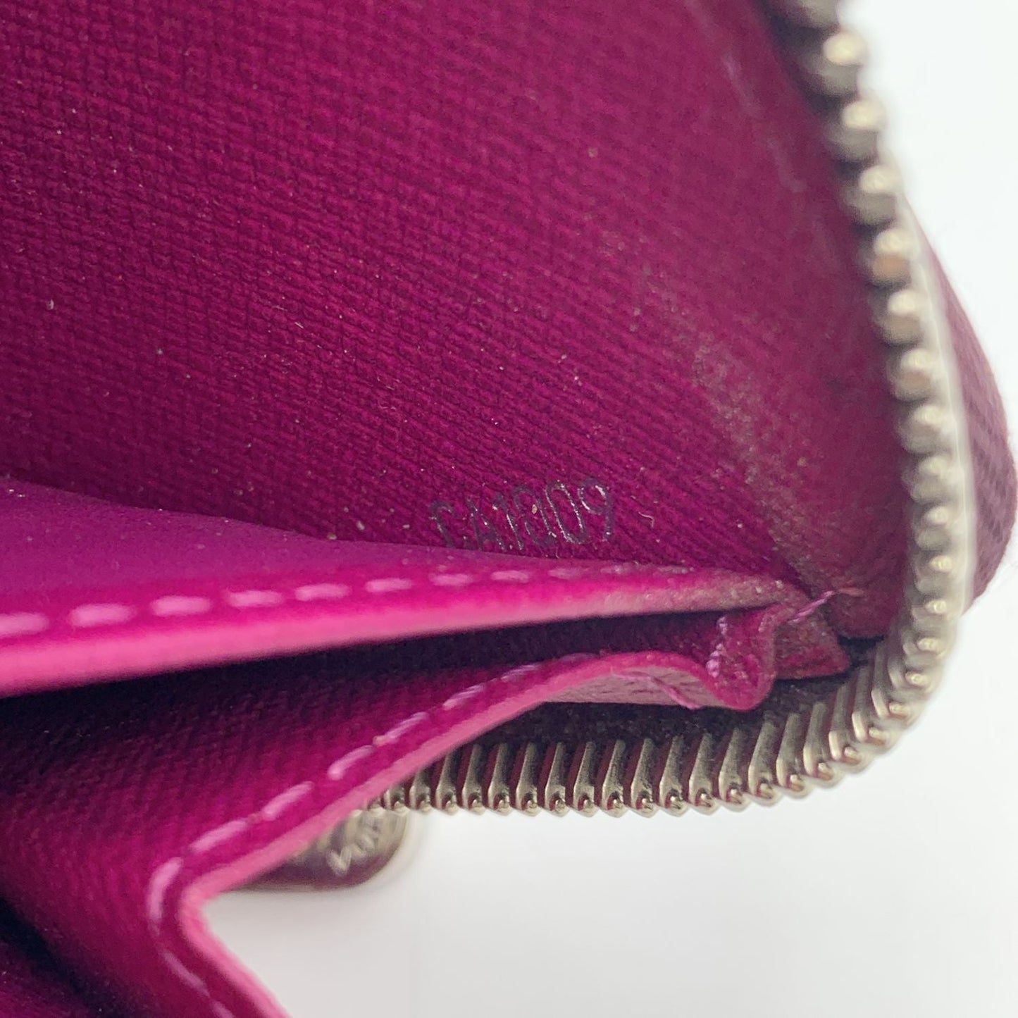 LOUIS VUITTON Purple Epi Leather Zippy Long Continental Wallet