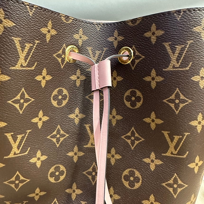 Louis Vuitton Monogram Canvas NeoNoe Bucket Bag,Brown