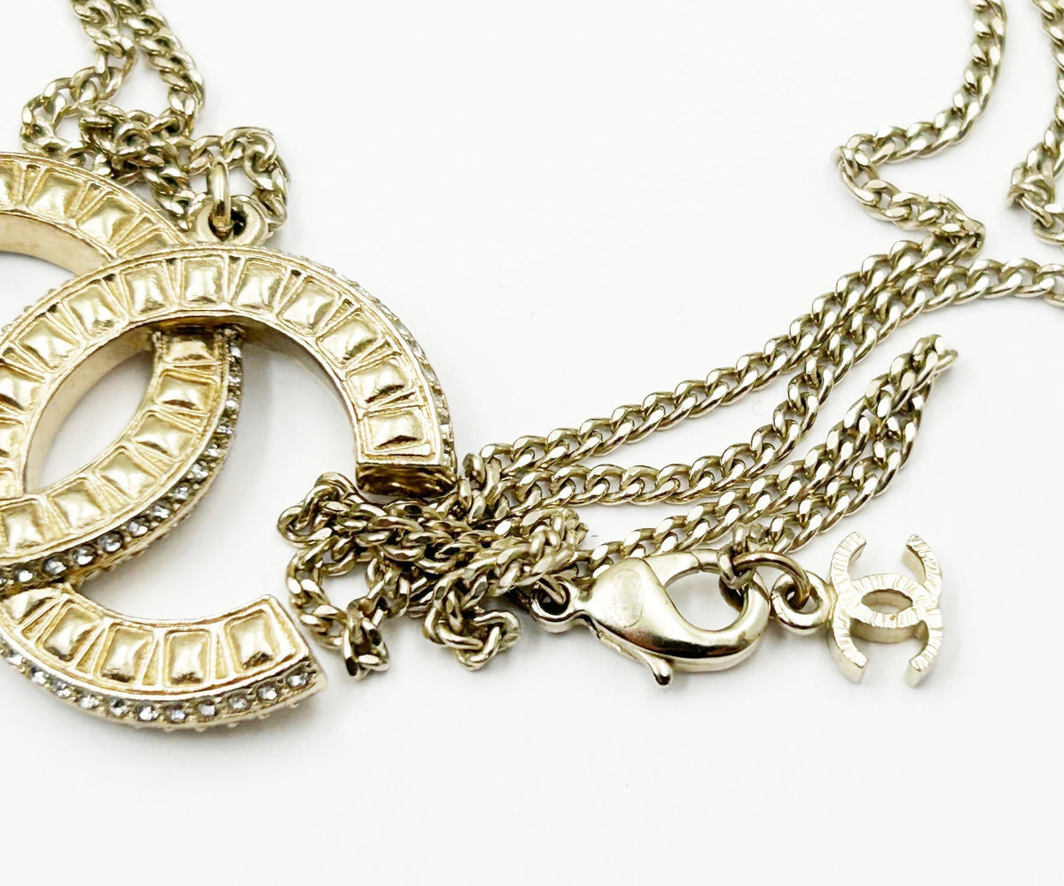 Top Quality Chanel Gold CC Baguette Crystal Pendant Necklace