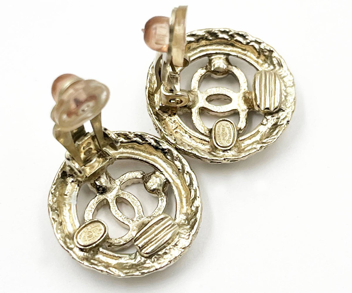 Top Quality Chanel Gold CC Round Pearl Clip on Earrings