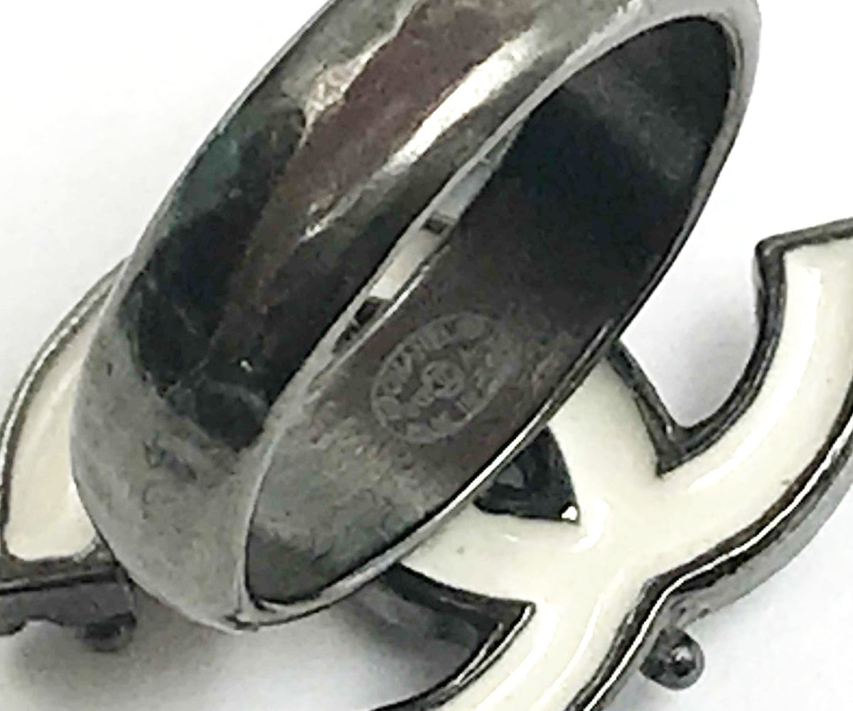Top Quality Chanel Off White Pop up Enamel Gunmetal CC Ring