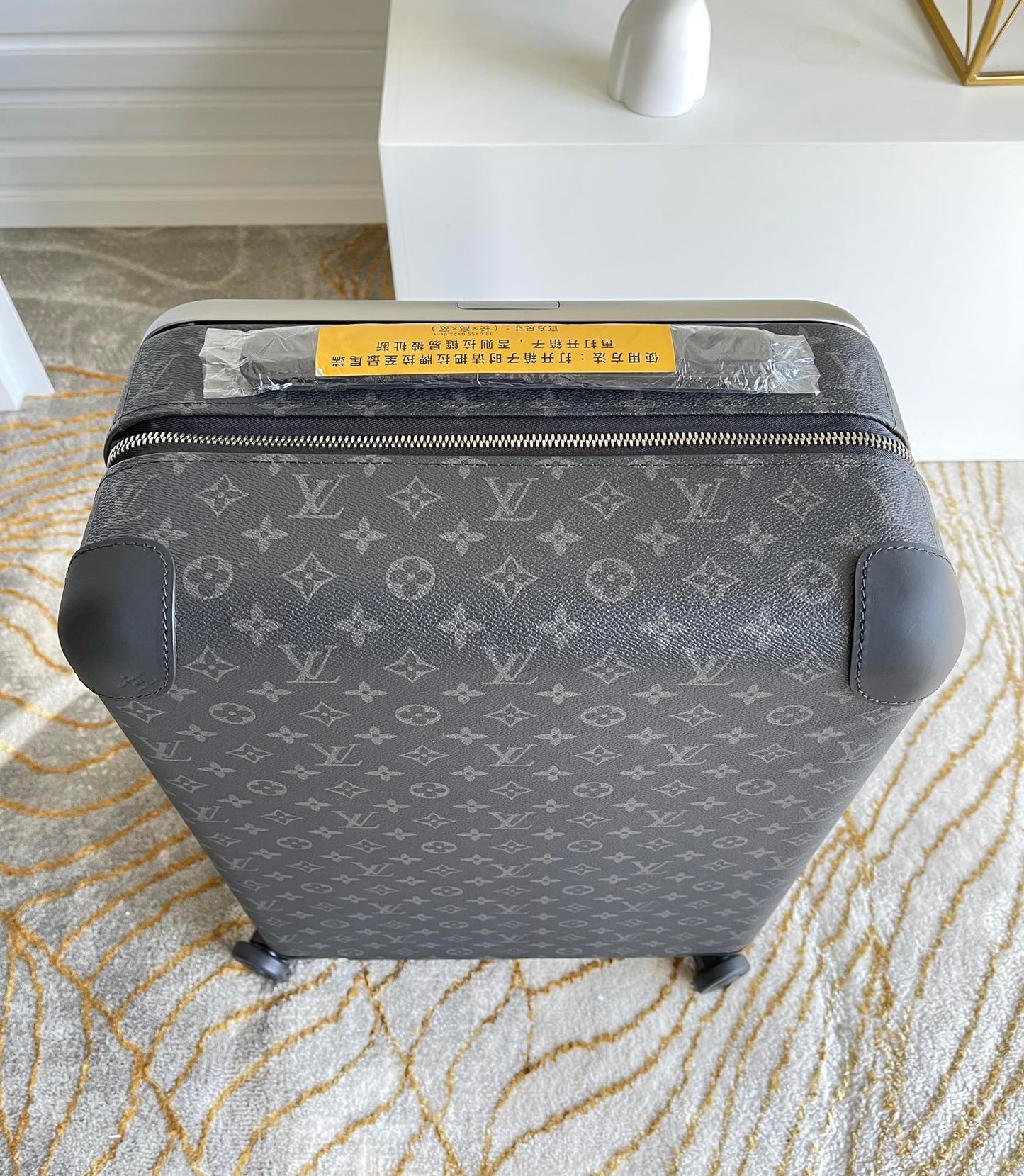 Louis Vuitton Horizon 50 Suitcase
