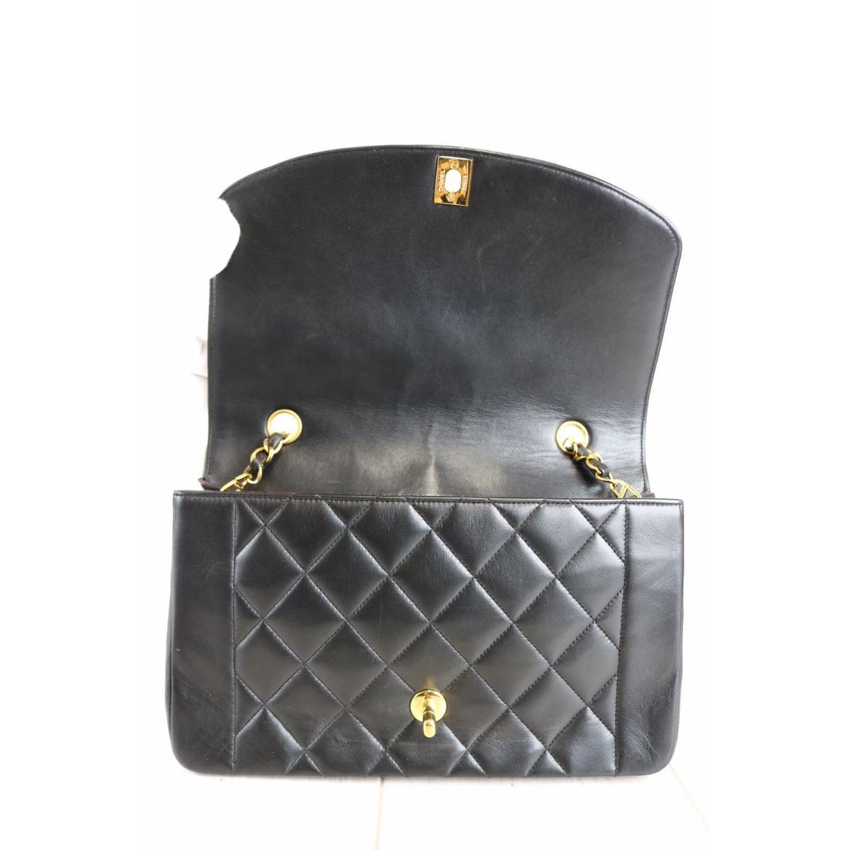 Rank A | CHANEL Matrasse Diana Lamb Skin Double Flap Double Chain Bag |051021