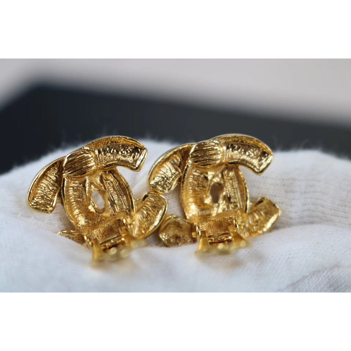 Rank SA |CHANEL Coco Mark Earrings 18k Gold Plated |052709