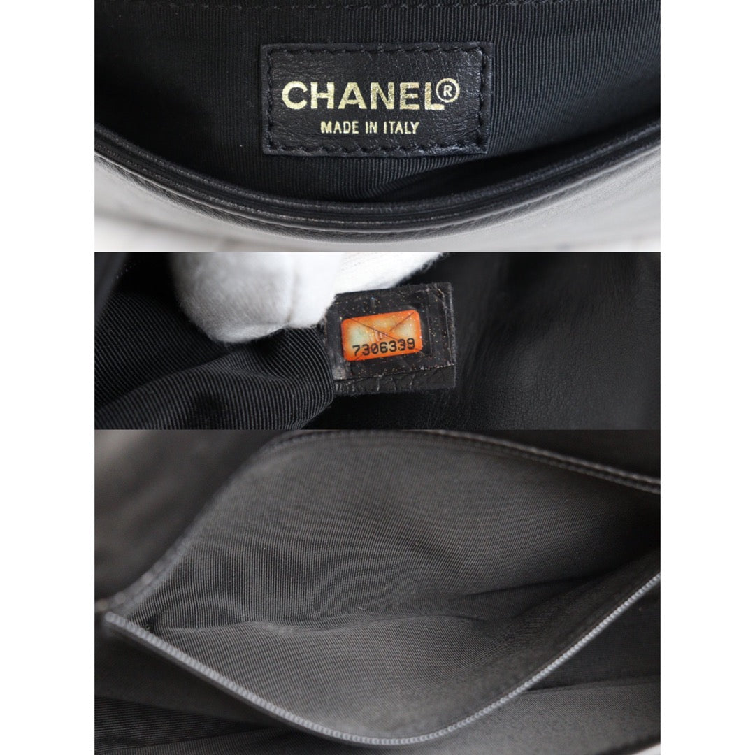 Rank AB | CHANEL Choco Bar Shoulder Bag |23032304