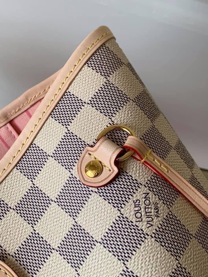 Louis Vuitton Neverfull MM Bag