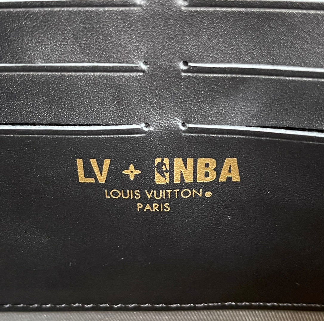 Louis Vuitton X NBA Soft Trunk Wearable Wallet Bag