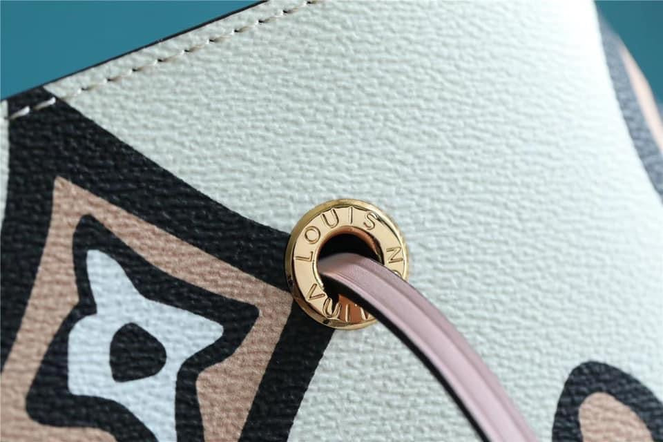Louis Vuitton NeoNeo MM Bag