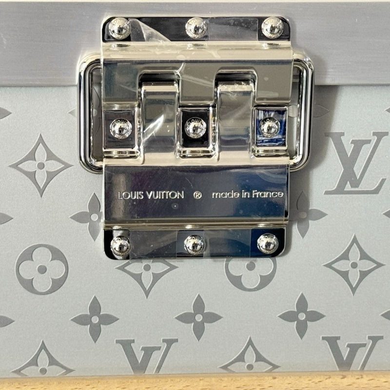 LOUIS VUITTON Silver Monogram Aluminium Malle Courrier 110 Trunk