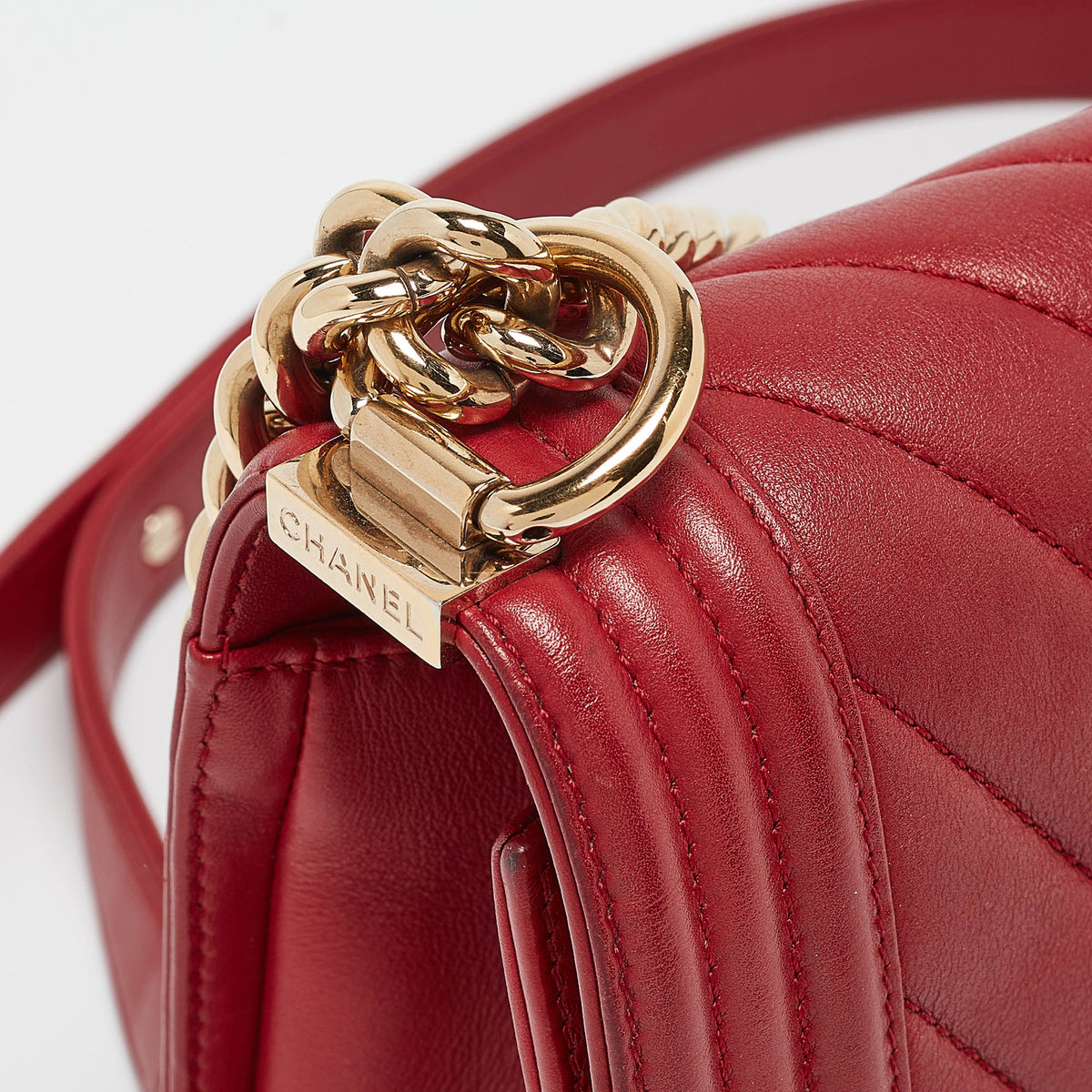 CHANEL Red Chevron Leather Medium Boy Flap Bag