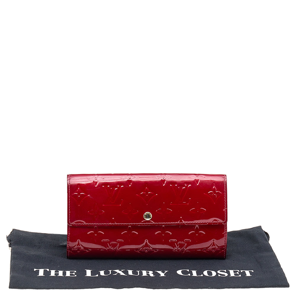 Louis Vuitton Pomme D’amour Monogram Vernis Leather Sarah Wallet