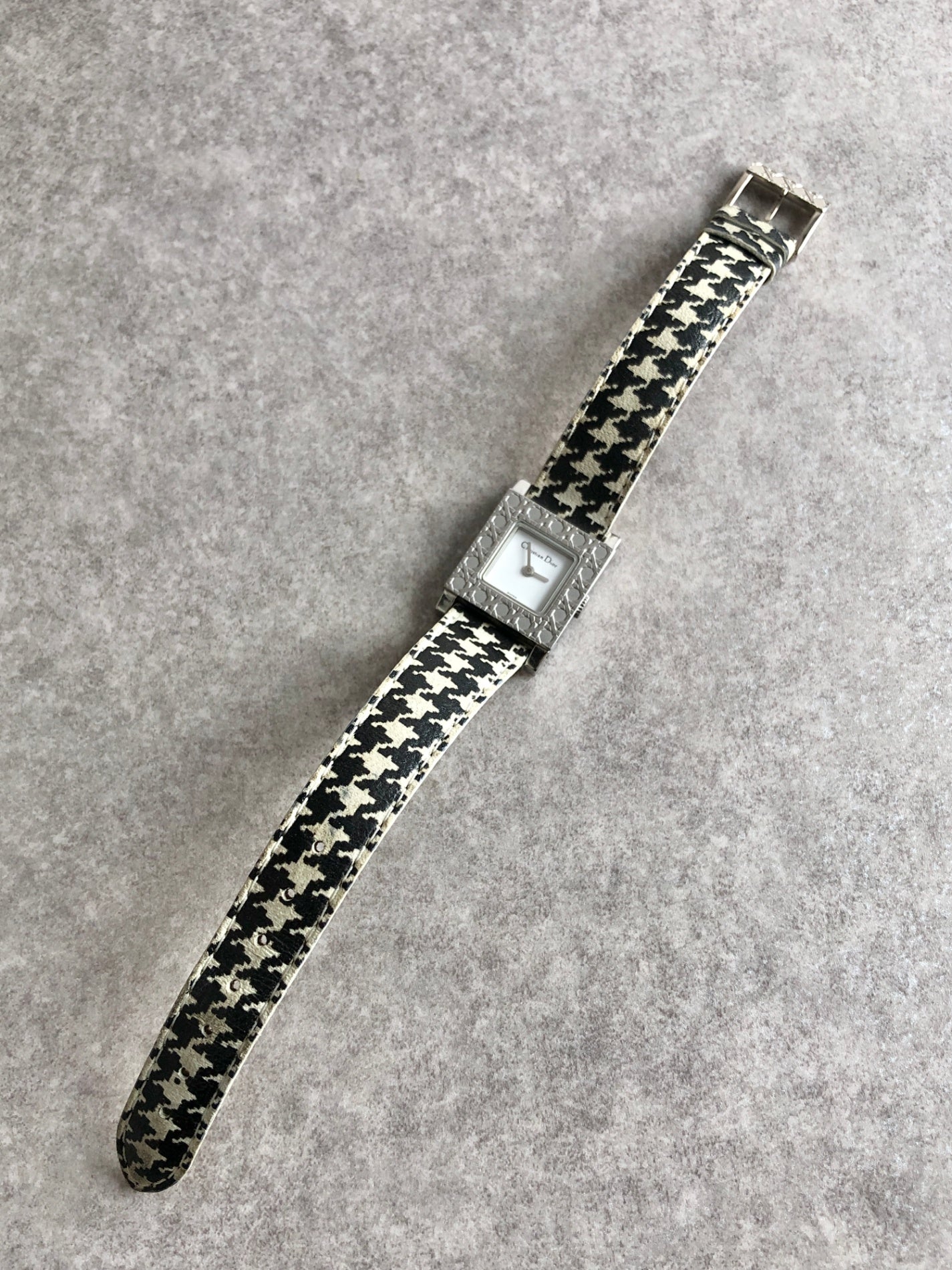 Christian Dior Cannage Quartz Watch Black×White Vintage jw4b2h