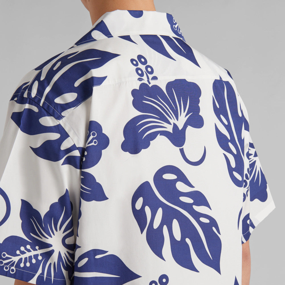 Short-sleeved cotton shirt