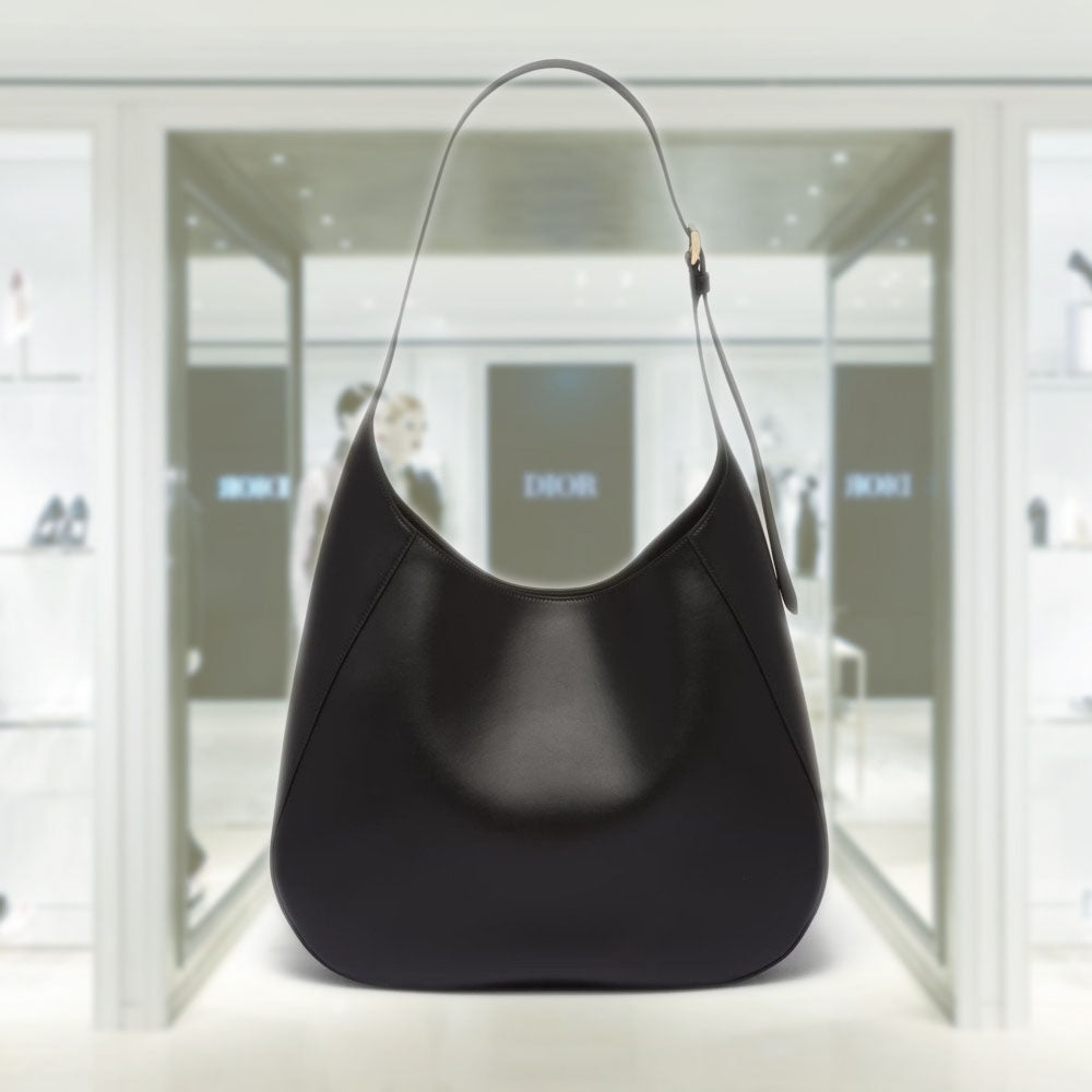 Large leather shoulder bag with topstitching