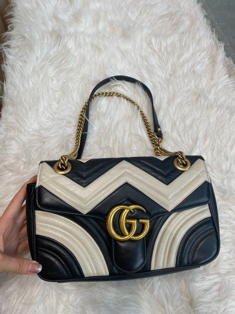 Gucci marmont medium