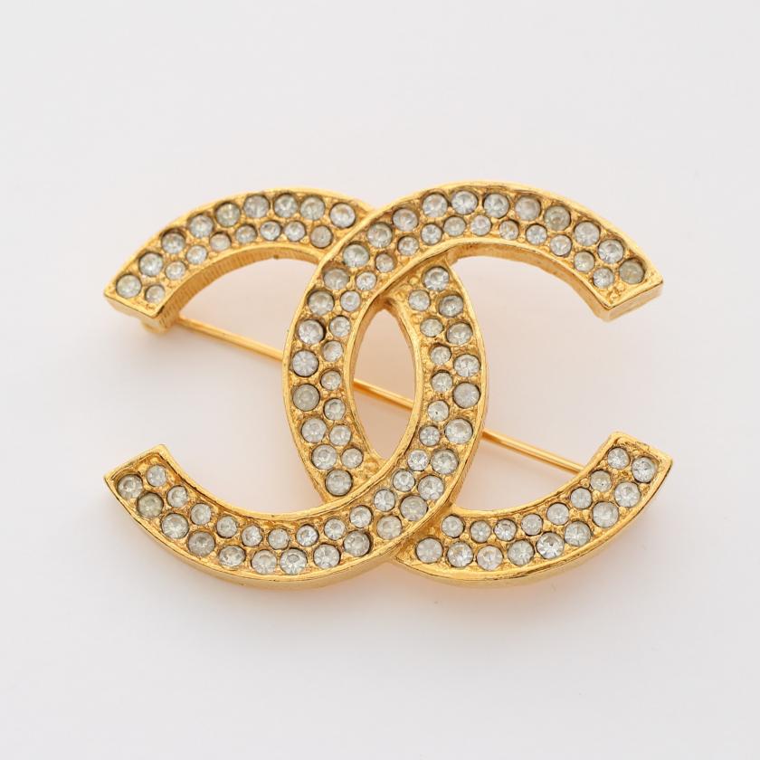 Chanel Coco Mark Brooch GP Rhinestone Gold Clear 174 896396 - Condition AB