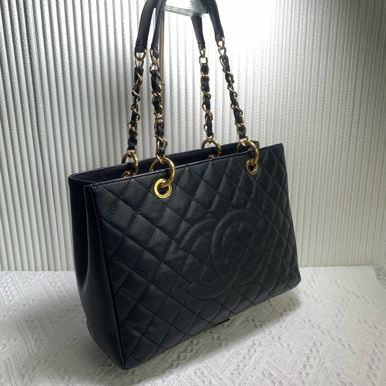Chanel GST Black Quilted Leather Shoulder Tote Bag 11983436