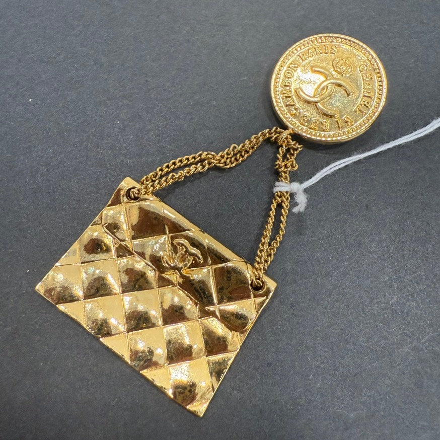 Vintage Chanel Matelasse Brooch FM0031