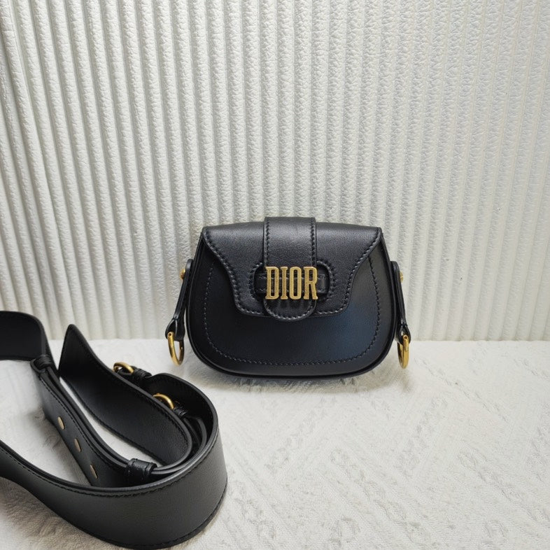 Preloved Dior Saddle Bag Black Leather Crossbody Bag 12020683