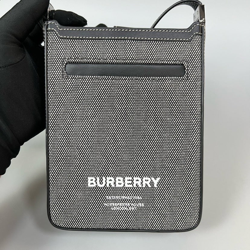 Preloved BURBERRY Phone Bag Black Crossbody Mini XJ10835